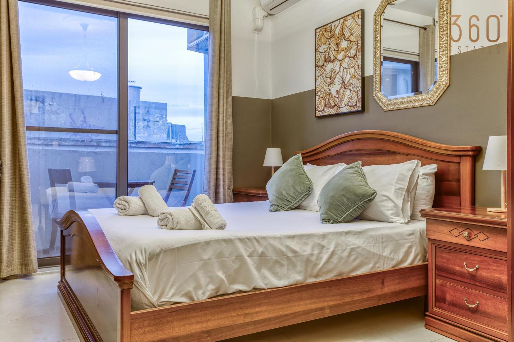 A Comfortable Apartment In The Heart Of Paceville Bt 360 Estates St. Julian's Zewnętrze zdjęcie